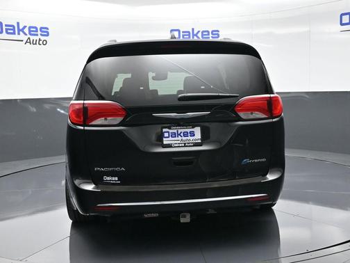 2018 Chrysler Pacifica Hybrid Limited