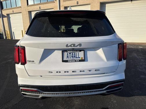 2022 Kia Sorento S