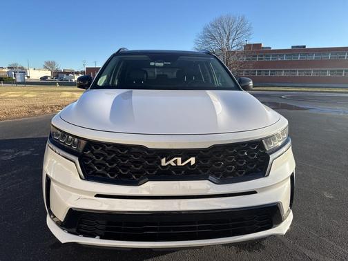 2022 Kia Sorento S