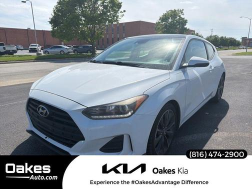 Chalk White 2019 Hyundai Veloster 2