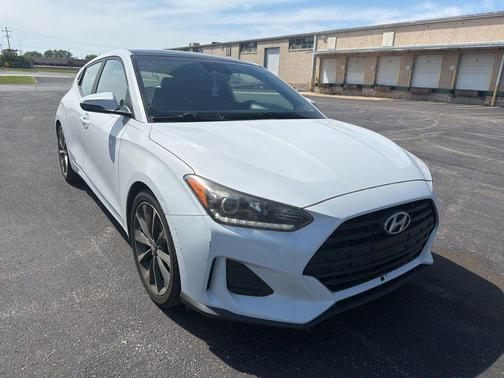 Chalk White 2019 Hyundai Veloster 2