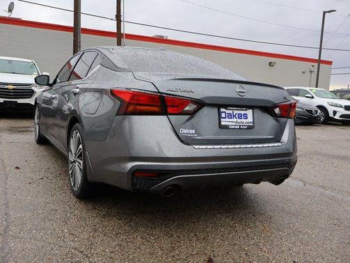 Gun Metallic 2023 Nissan Altima 2.5 SL