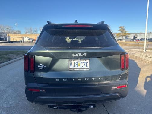 2022 Kia Sorento S