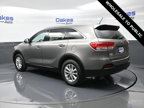 2017 Kia Sorento LX