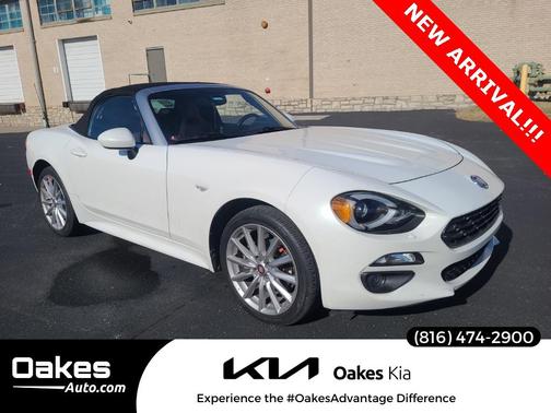 2019 FIAT 124 Spider Base