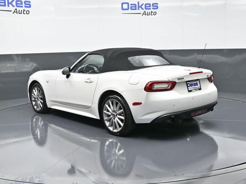 2019 FIAT 124 Spider Base