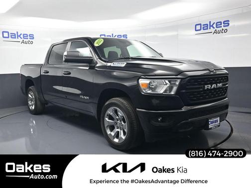 Diamond Black Crystal Pearlcoat 2023 RAM 1500 Big Horn/Lone Star
