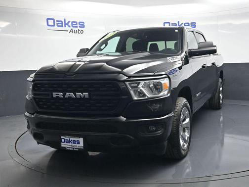Diamond Black Crystal Pearlcoat 2023 RAM 1500 Big Horn/Lone Star