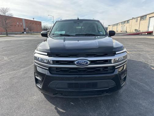 2022 Ford Expedition Max XLT