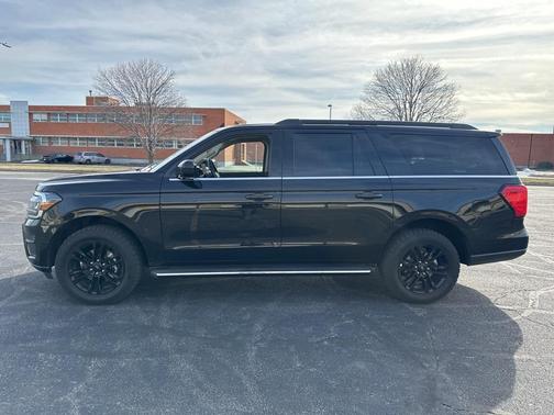 2022 Ford Expedition Max XLT