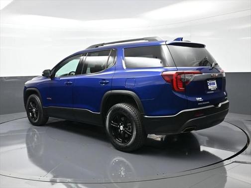 2023 GMC Acadia AWD AT4
