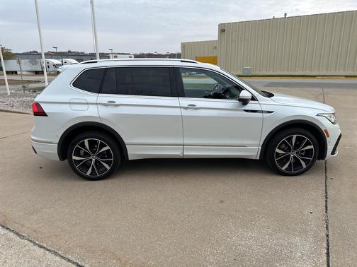 2023 Volkswagen Tiguan 2.0T SEL R-Line 4MOTION