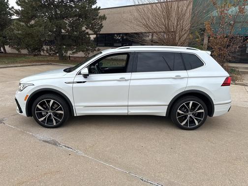 2023 Volkswagen Tiguan 2.0T SEL R-Line 4MOTION