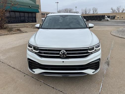 2023 Volkswagen Tiguan 2.0T SEL R-Line 4MOTION