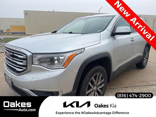 2017 GMC Acadia SLE-2