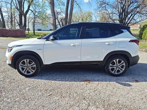 2022 Kia Seltos S