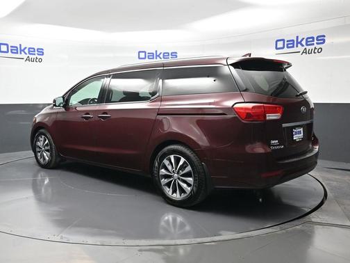 2017 Kia Sedona SX