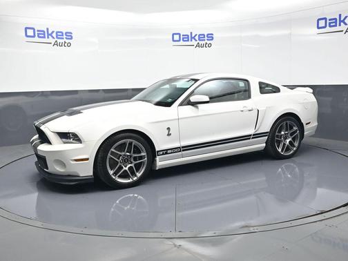 Performance White 2013 Ford Shelby GT500 Base