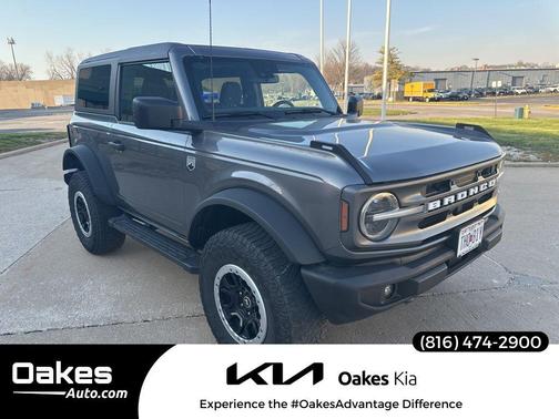 CARBONIZED GRAY METALLIC 2023 Ford Bronco Big Bend