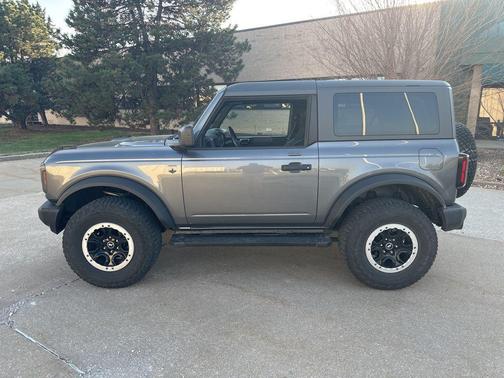 CARBONIZED GRAY METALLIC 2023 Ford Bronco Big Bend