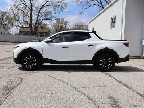 Atlas White 2024 Hyundai SANTA CRUZ SEL