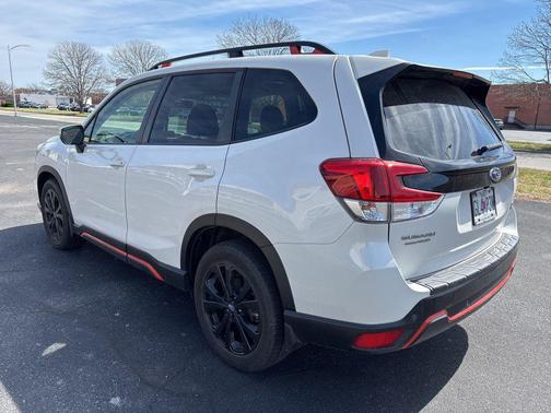 Crystal White Pearl 2021 Subaru Forester Sport