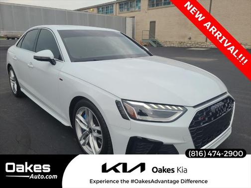 2022 Audi A4 45 S line Premium Plus