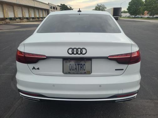 2022 Audi A4 45 S line Premium Plus