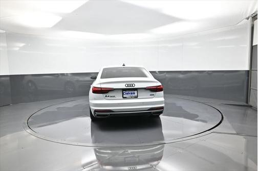 2022 Audi A4 45 S line Premium Plus