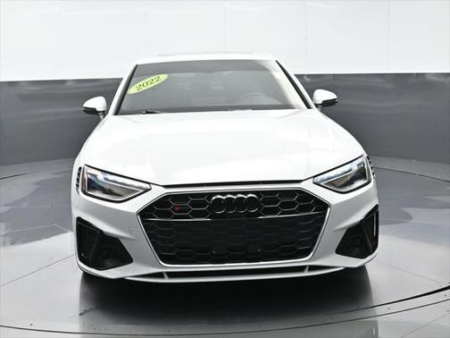 2022 Audi A4 45 S line Premium Plus