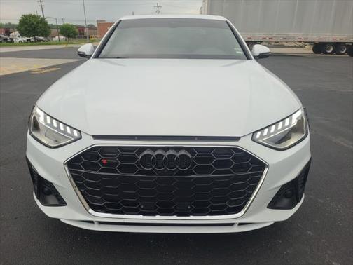 2022 Audi A4 45 S line Premium Plus