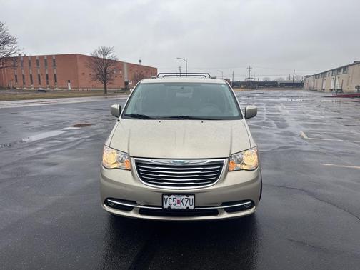 2015 Chrysler Town & Country Touring