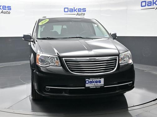 2016 Chrysler Town & Country Limited