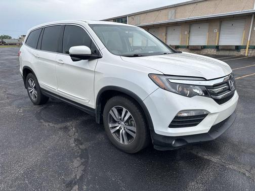 White Diamond Pearl 2016 Honda Pilot EX-L