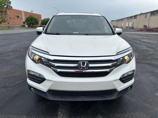 White Diamond Pearl 2016 Honda Pilot EX-L