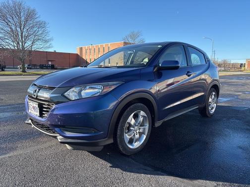 2017 Honda HR-V LX