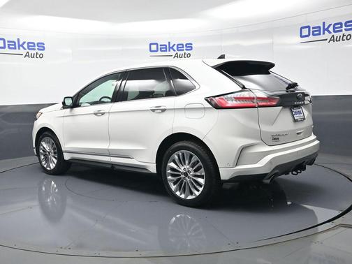 STAR WHITE 2024 Ford Edge Titanium