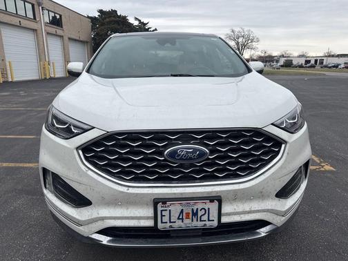 STAR WHITE 2024 Ford Edge Titanium