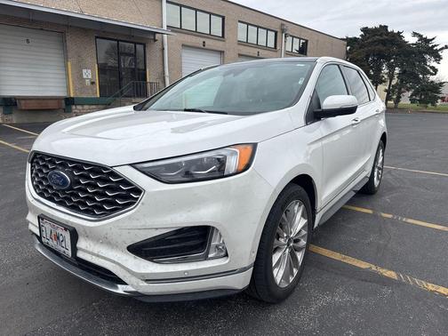 STAR WHITE 2024 Ford Edge Titanium