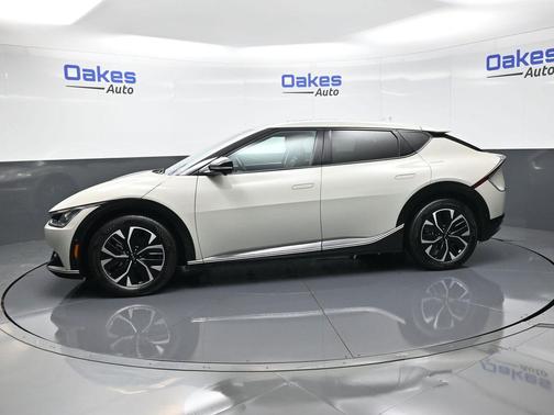 2022 Kia EV6 Wind