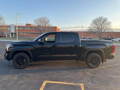 2024 Toyota Tundra Hybrid Limited