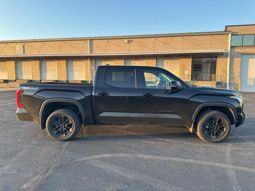 2024 Toyota Tundra Hybrid Limited