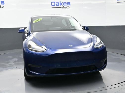 2022 Tesla Model Y Long Range Dual Motor All-Wheel Drive