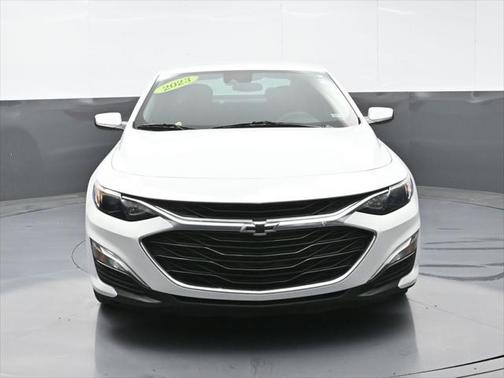 2023 Chevrolet Malibu FWD RS