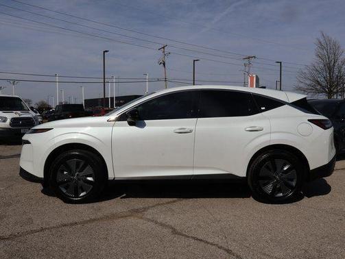 Everest White Pearl Tricoat 2026 Nissan Murano SL