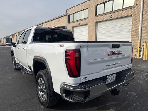2025 GMC Sierra 2500 SLT
