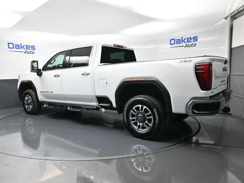 2025 GMC Sierra 2500 SLT