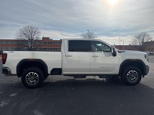 2025 GMC Sierra 2500 SLT
