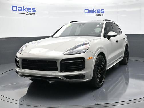 2021 Porsche Cayenne GTS