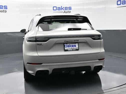 2021 Porsche Cayenne GTS